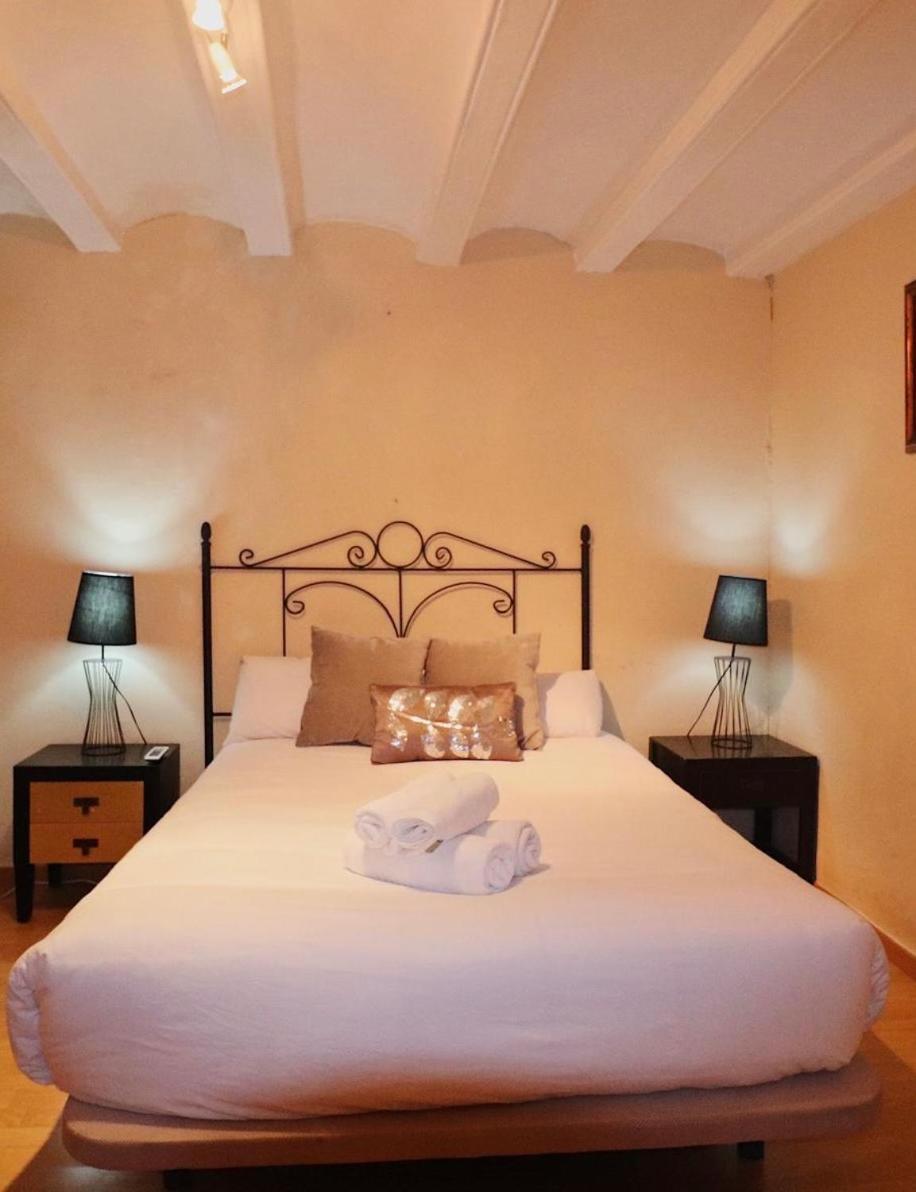 Private Rooms In City Center Barcelona Exteriör bild